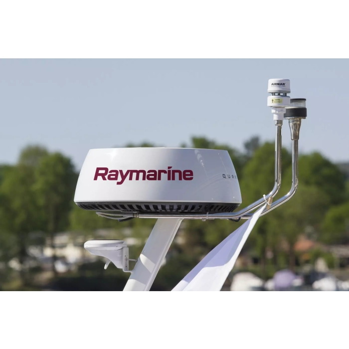 Raymarine Quantum 2Q24D Doppler 18", Pulse Compressed Chirp Radar