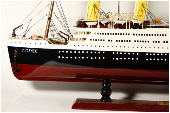 Διακοσμητικό Καράβι Ξύλινο Τιτανικός 80x30x10 cm (03-72020-80)
